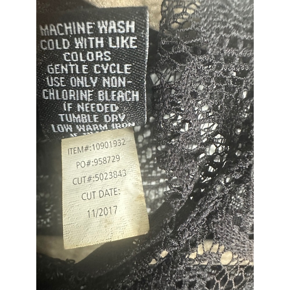 Torrid Womens Black Floral Lace Fringe Sleeveless Top Keyhole Back Plus Size 1 - Picture 3 of 6
